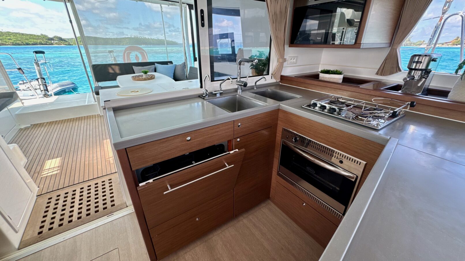 L450 Galley